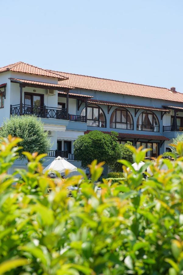 Hotel Papanikolaou Иерисос Екстериор снимка