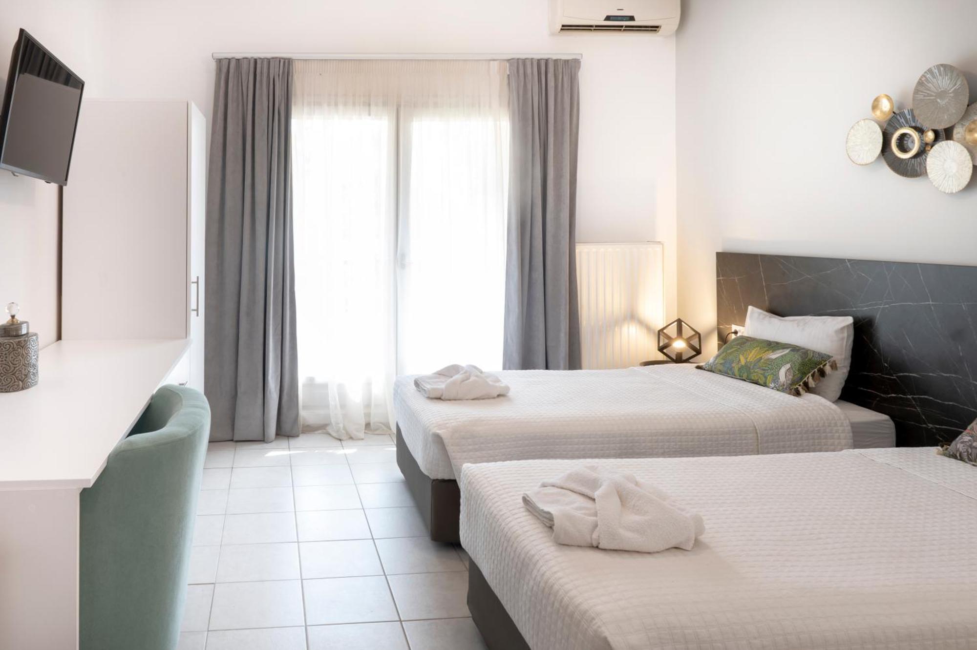 Hotel Papanikolaou Иерисос Екстериор снимка