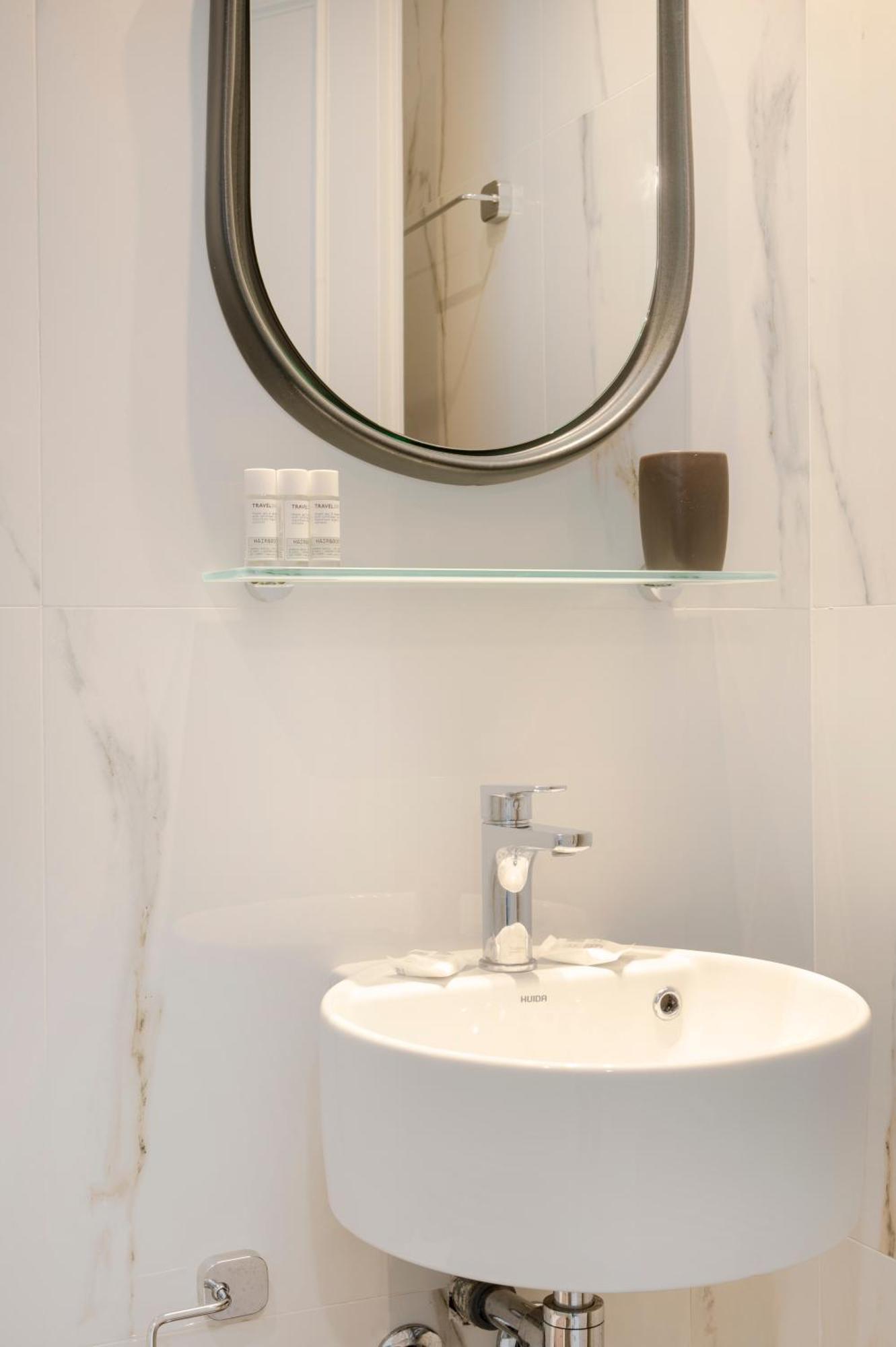 Hotel Papanikolaou Иерисос Екстериор снимка